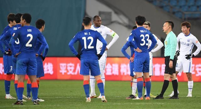 分钟不丢球, 申花后腰位