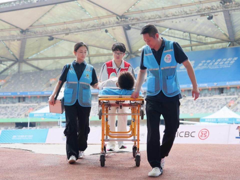两站五点, 资源